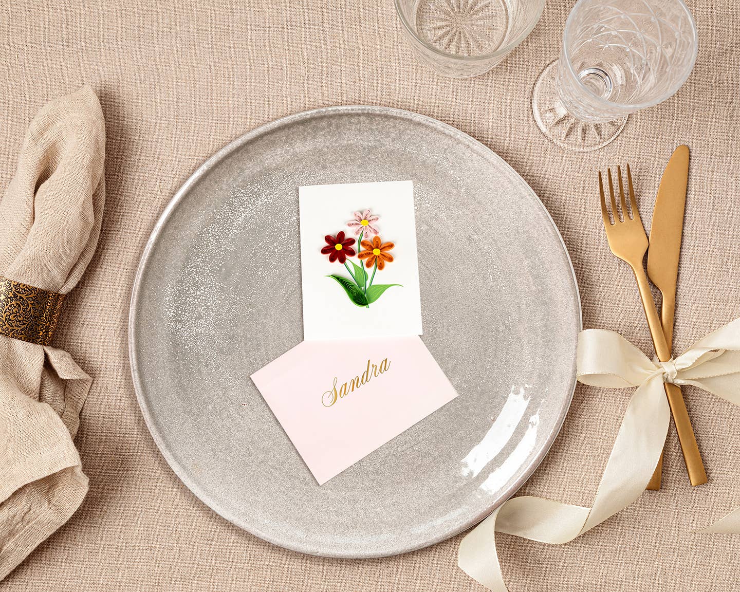 Daisy Gift Enclosure Mini Card