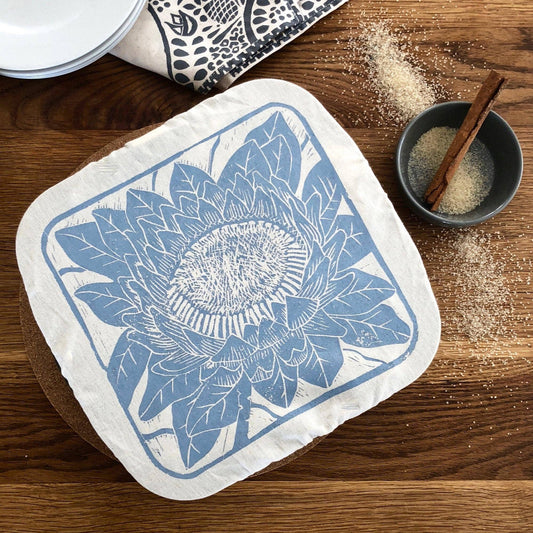 Protea Print Dish and Casserole Cover