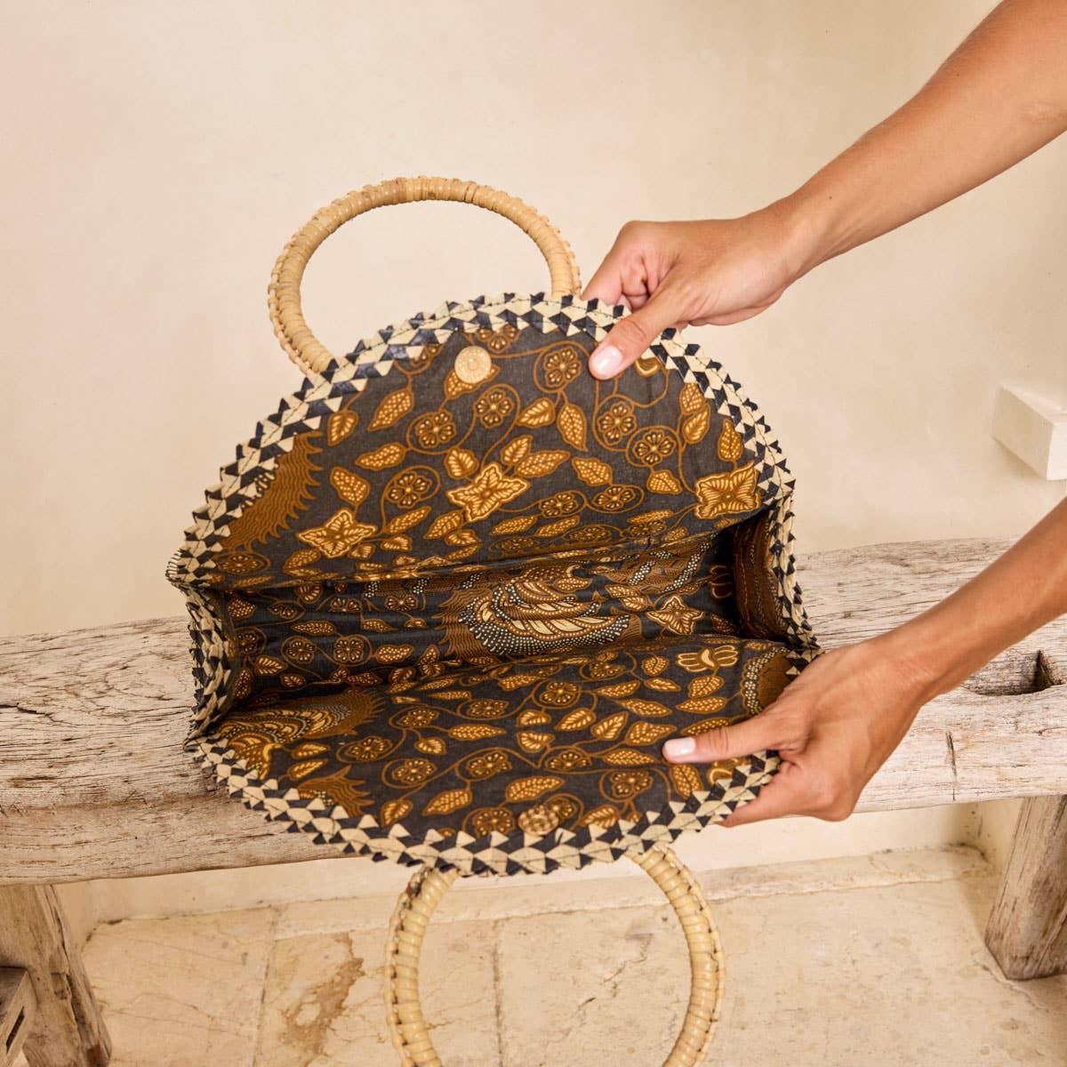 Fold Over Palm Leaf Handing Purse