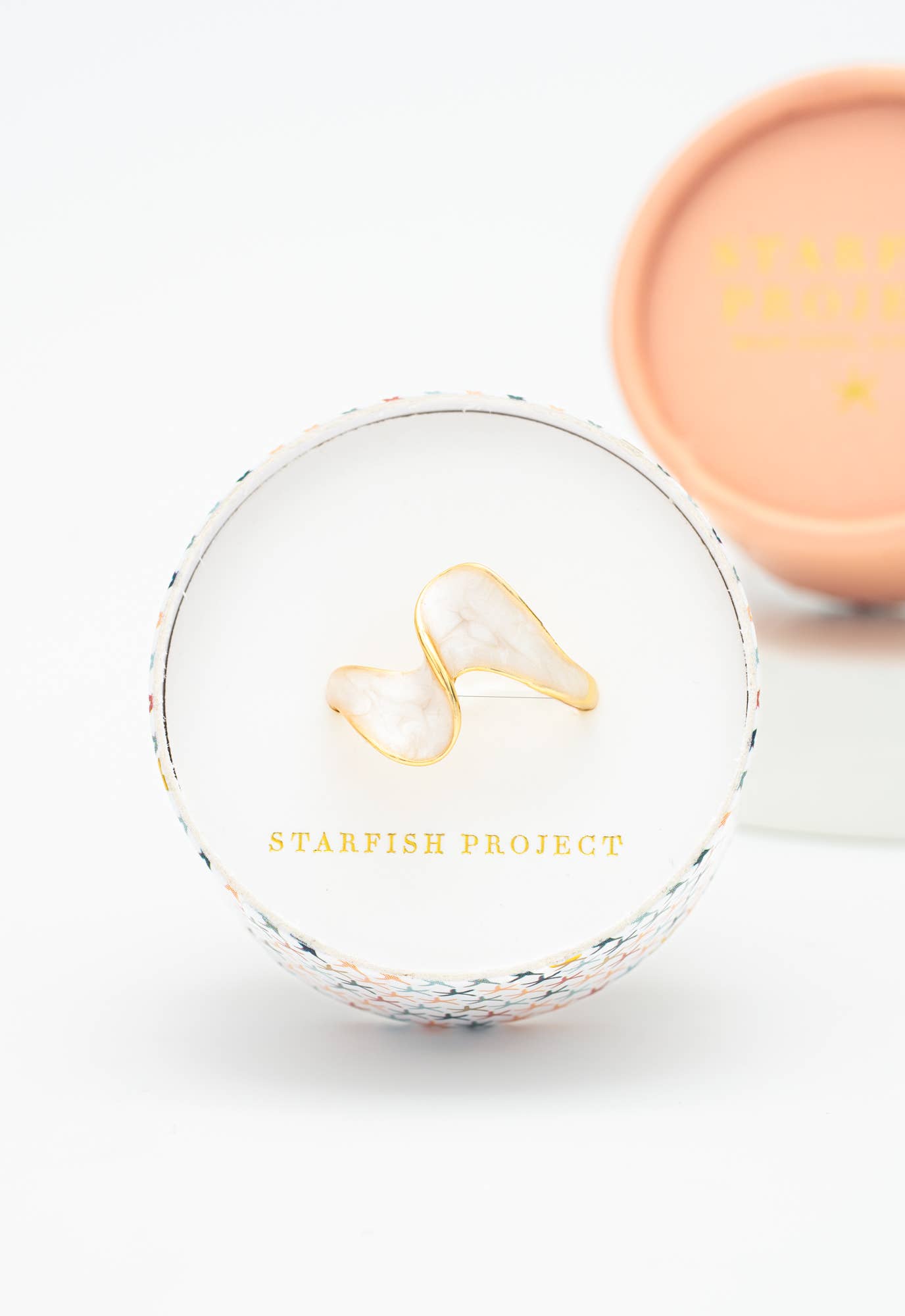 Ribbon of Light Ring in Sandstone