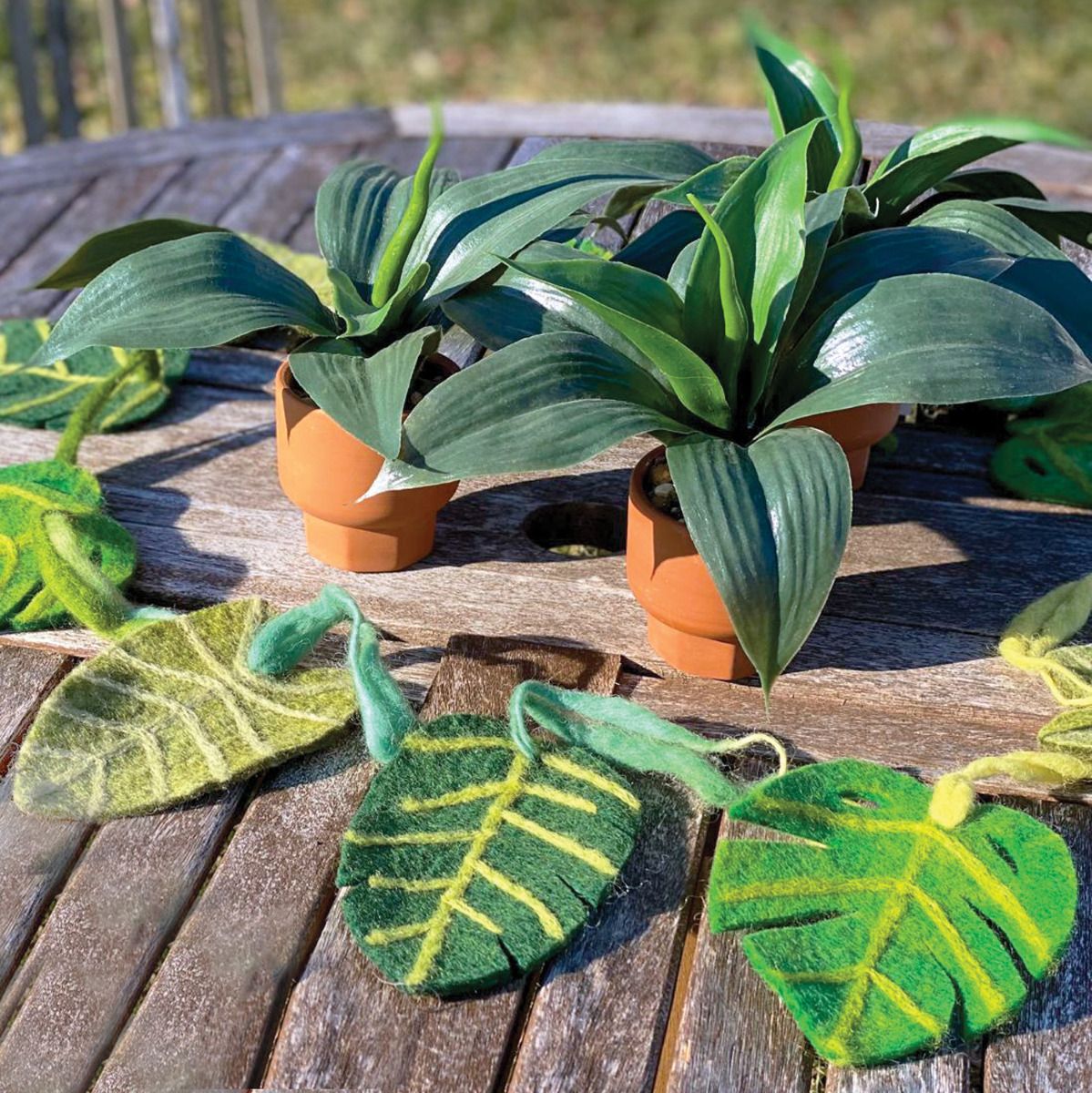 Felt Jungle Leaf Garland
