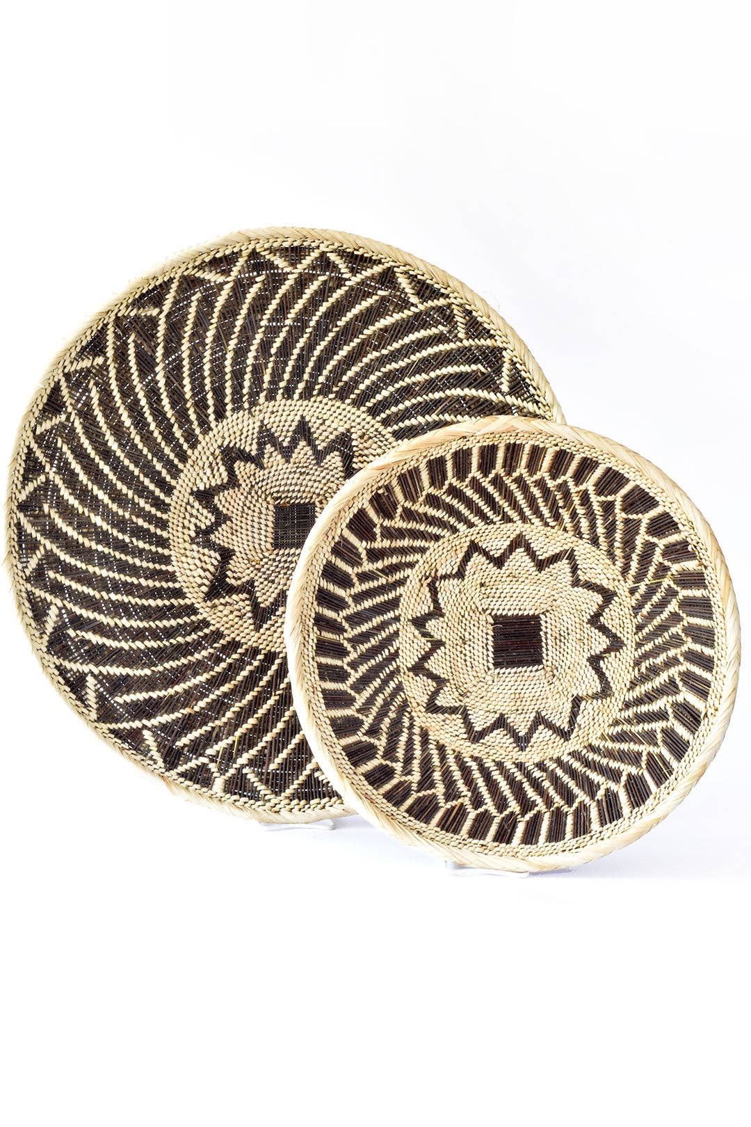 BaTonga All-Natural Plateau Basket with Star Pattern