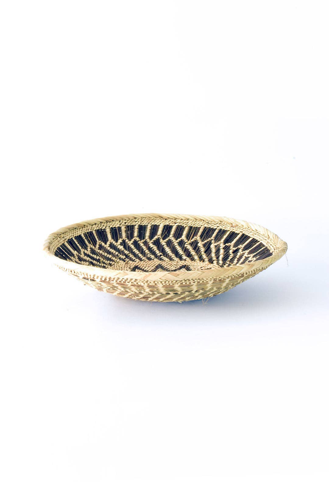 BaTonga All-Natural Plateau Basket with Star Pattern