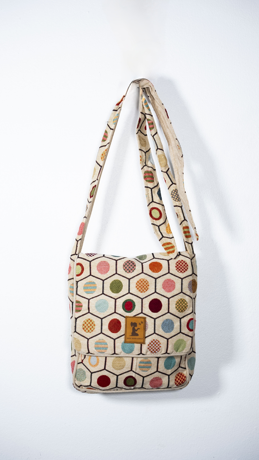 Aggregates Crossbody