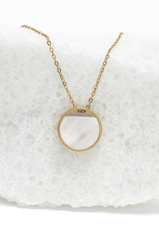 Iris Mother-of-Pearl Necklace