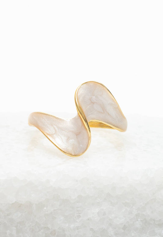 Ribbon of Light Ring in Sandstone